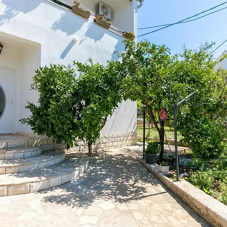 With Parking Space Vinisce, Trogir - 23986