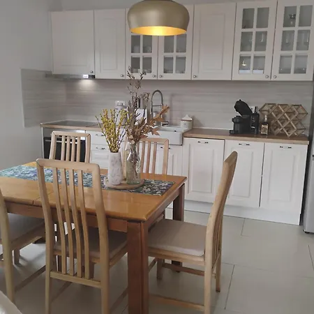 Apartment With A Parking Space Vinisce, Trogir - 23986